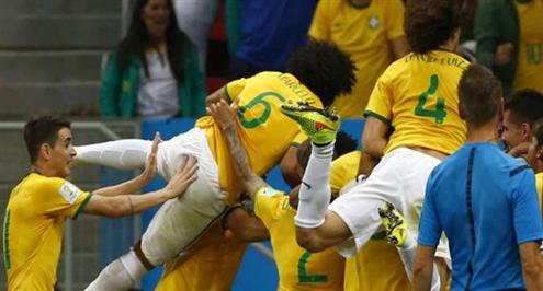 البرازيل تخوض مرانها استعدادا للأرجنتين في غياب ستة لاعبين